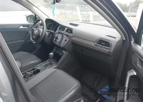 2021 Volkswagen Tiguan 2.0T Se/2.0T Se R-Line Black/2.0T Sel from USA, damaged, VIN 3VV3B7AX3MM094343